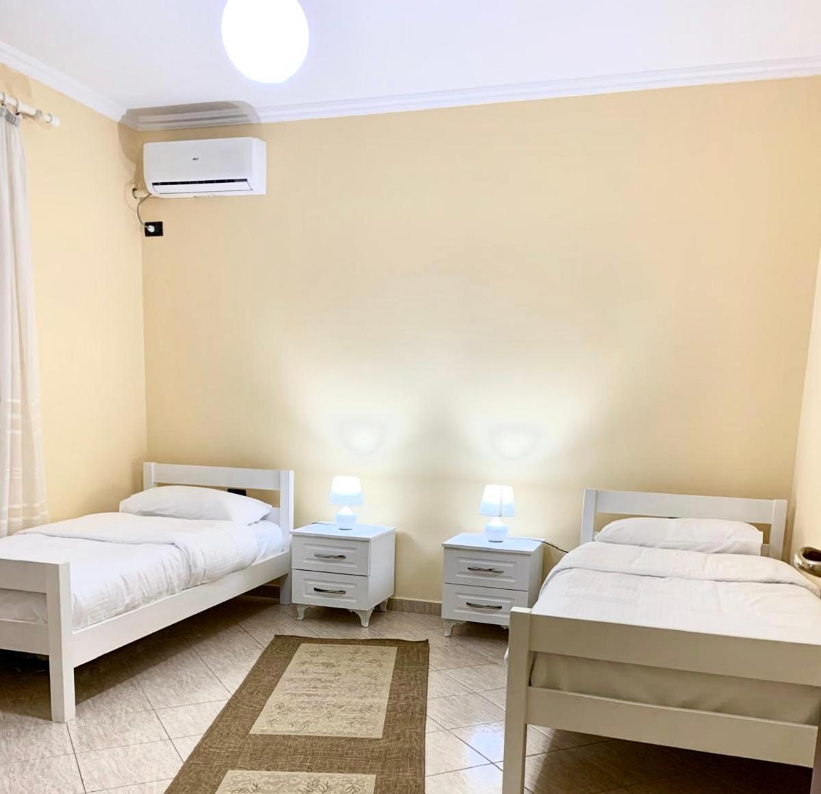 Heart Of Tirana Villa Екстер'єр фото